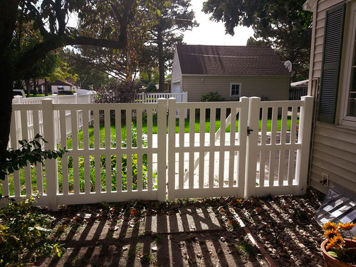 [200 Feet Of Fence] 4' Tall Closed Picket K-17 Vinyl Complete Fence Package